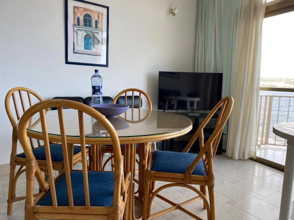 Sea Front Apartment At Mellieha Bay, Malta! Exteriér fotografie